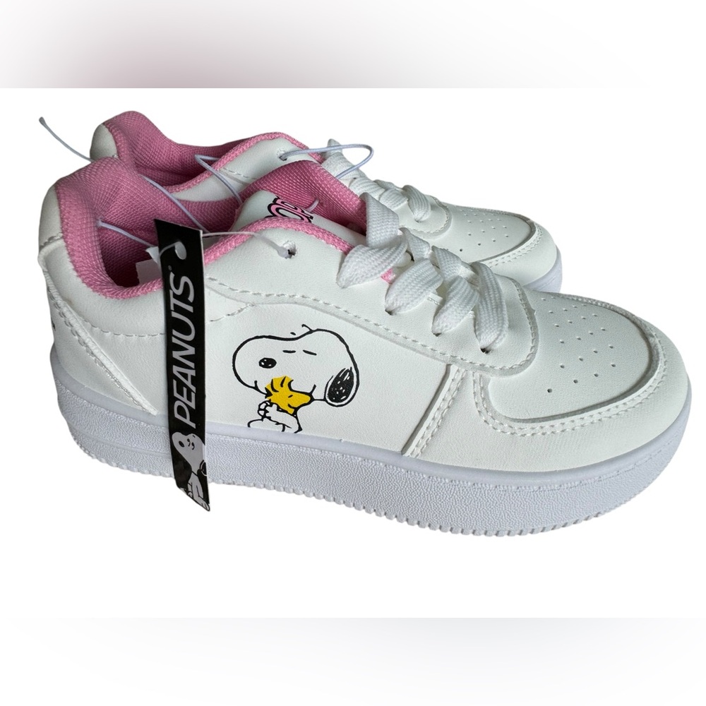 NWT- SNOOPY- Kids/Girls Peanut White Faux Leather Casual Shoes - Size -12